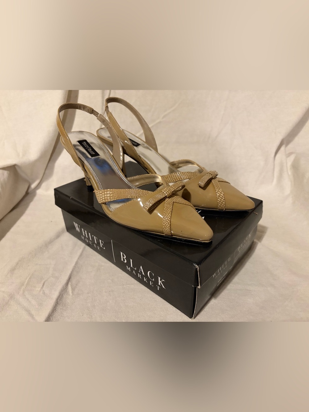 White House Black Market Tan Patent Slingback Pumps with Bow size 10